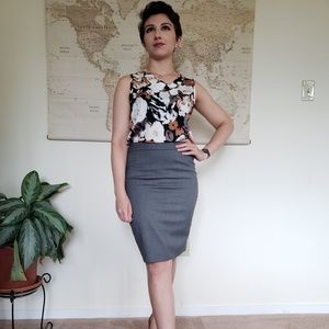 Ann Taylor Size 2P Pencil Skirt - Dark Grey